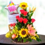 Arreglo Floral con Frutas Kiwano