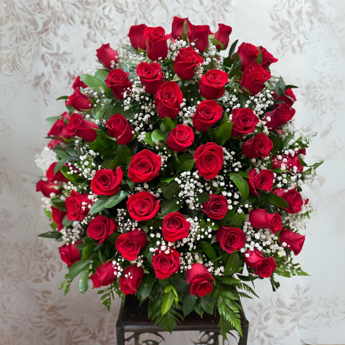 Floral Arrangement Roses by Lot