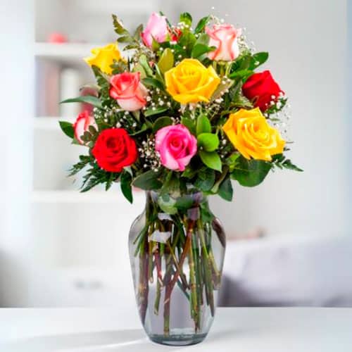 Jarrón con 12 Rosas Multicolor 🌹🌈 | Alegría en Cada Tono
