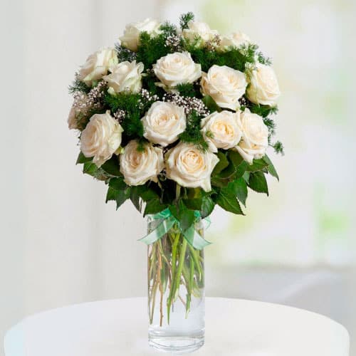 Jarrón Pétalos Blancos 🤍🌿 | Elegancia y Pureza Floral