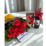 Bouquet de Rosas Vino y Chocolates